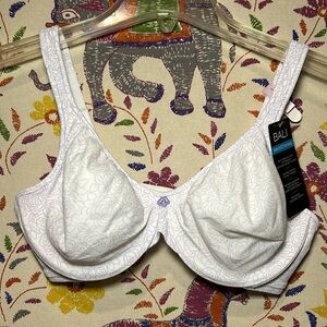 NWT Pretty Bali Smoothing 34D Underwire Bra Lilac floral cushion straps
